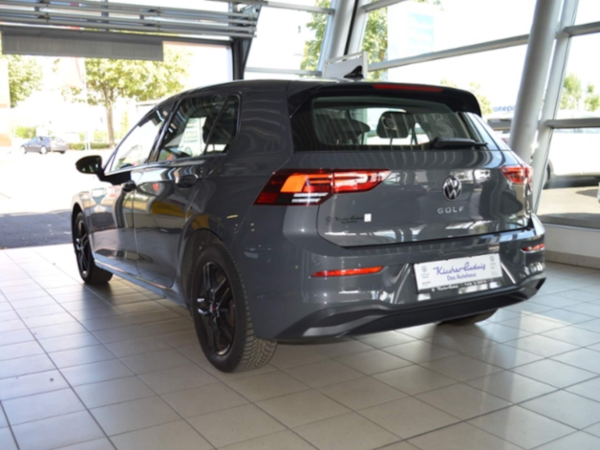 Volkswagen Golf Life