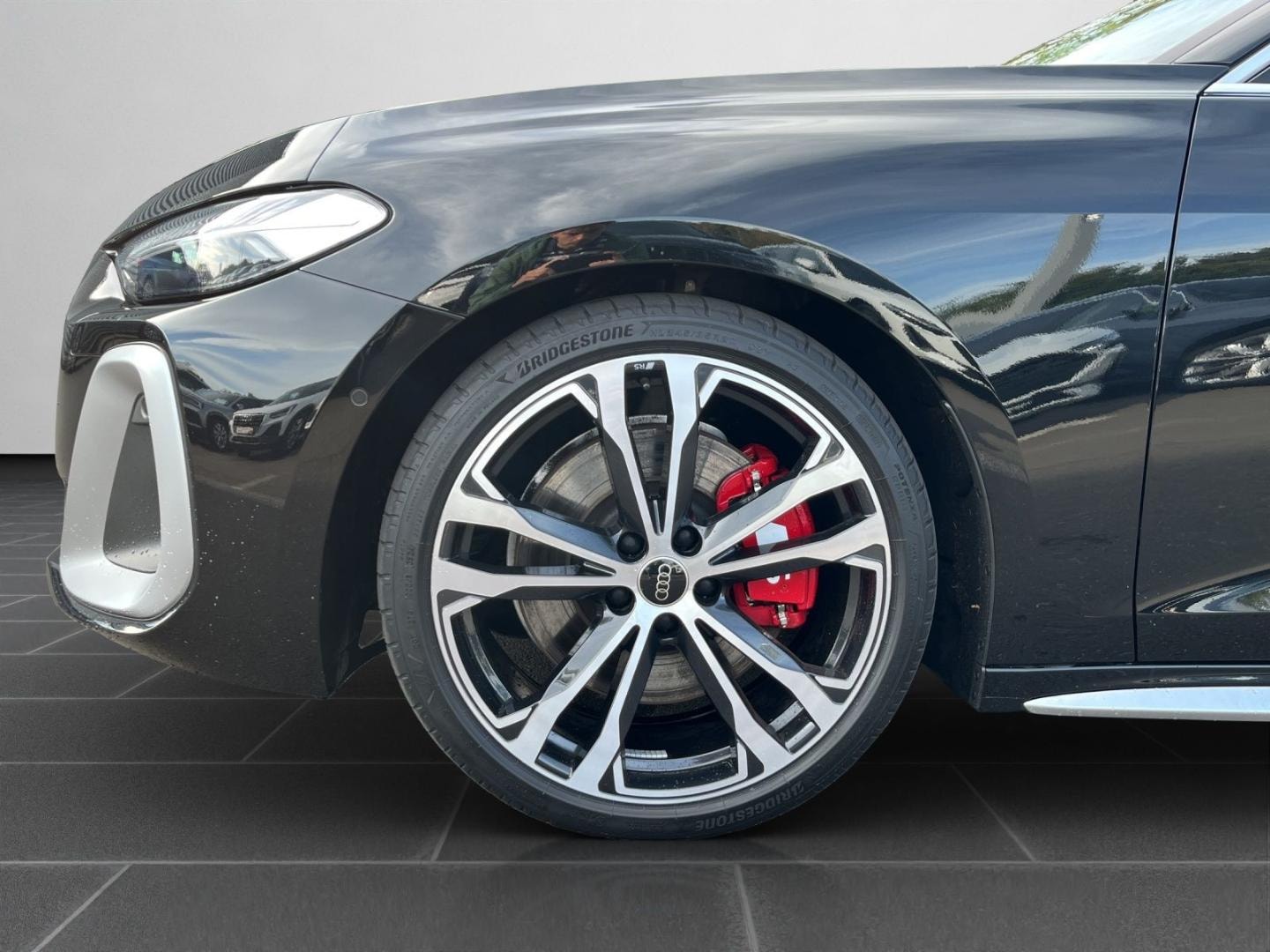 Bild über Audi S5 Avant TFSI 270 kW S tronic - für weitere Informationen kontaktieren Sie den Audi Partner