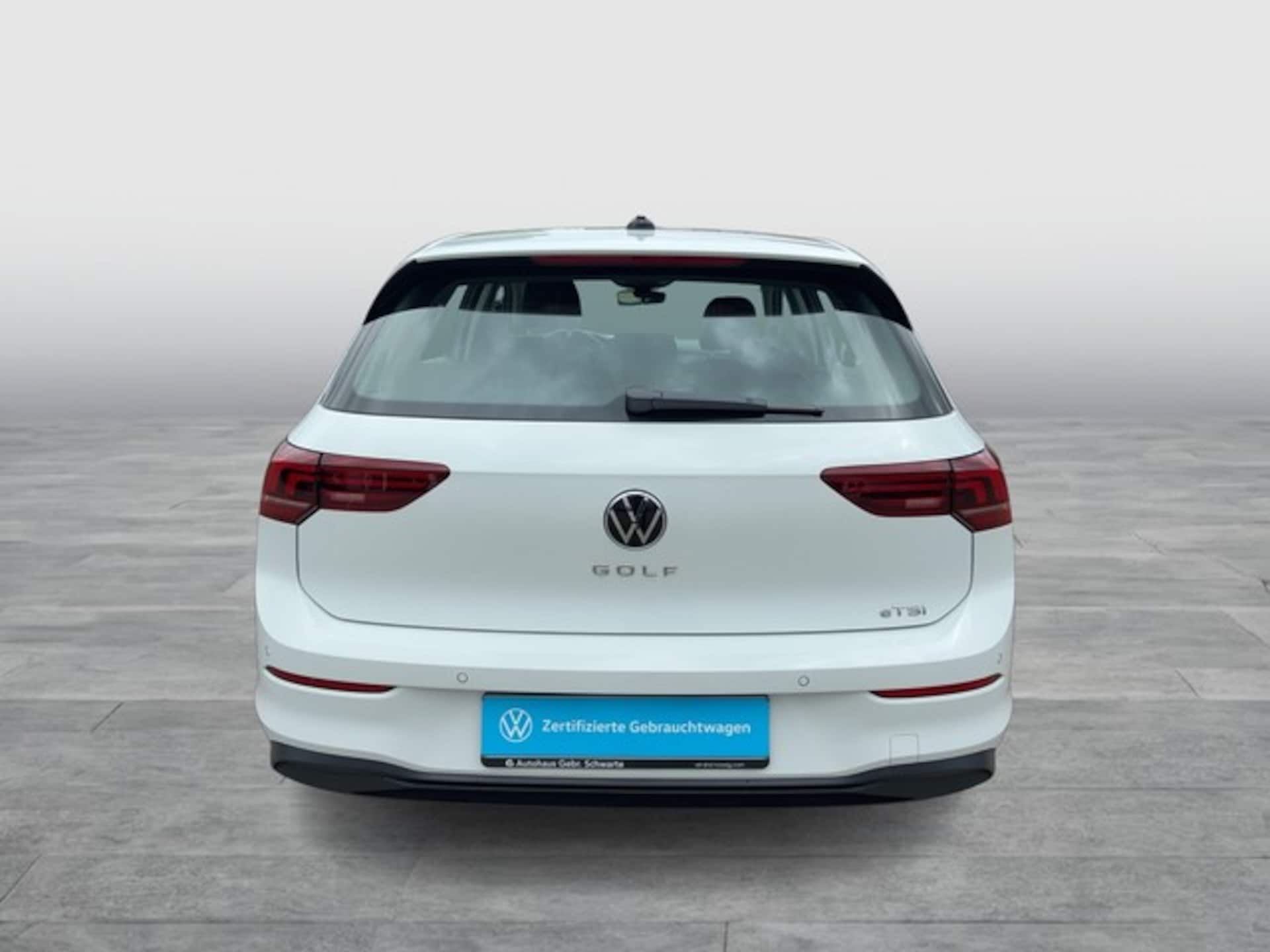 Volkswagen Golf Life