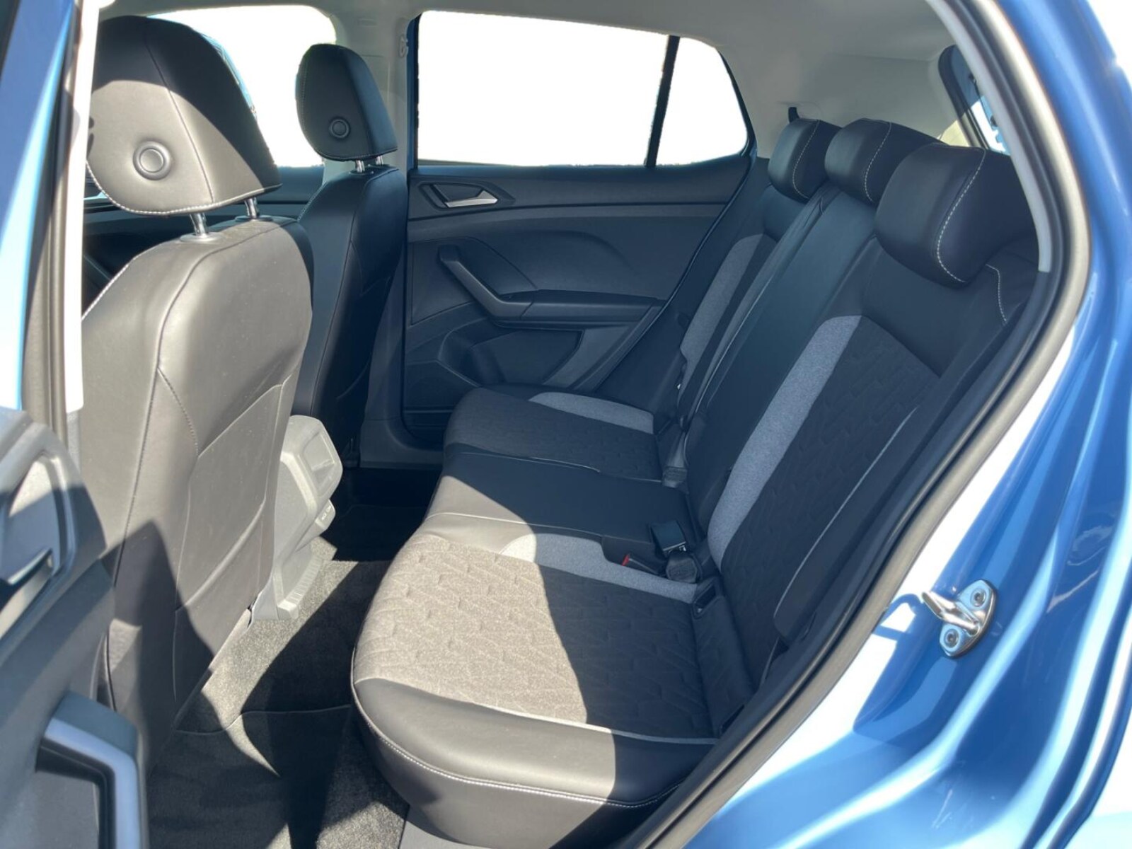 Volkswagen T-Cross – Bild 11