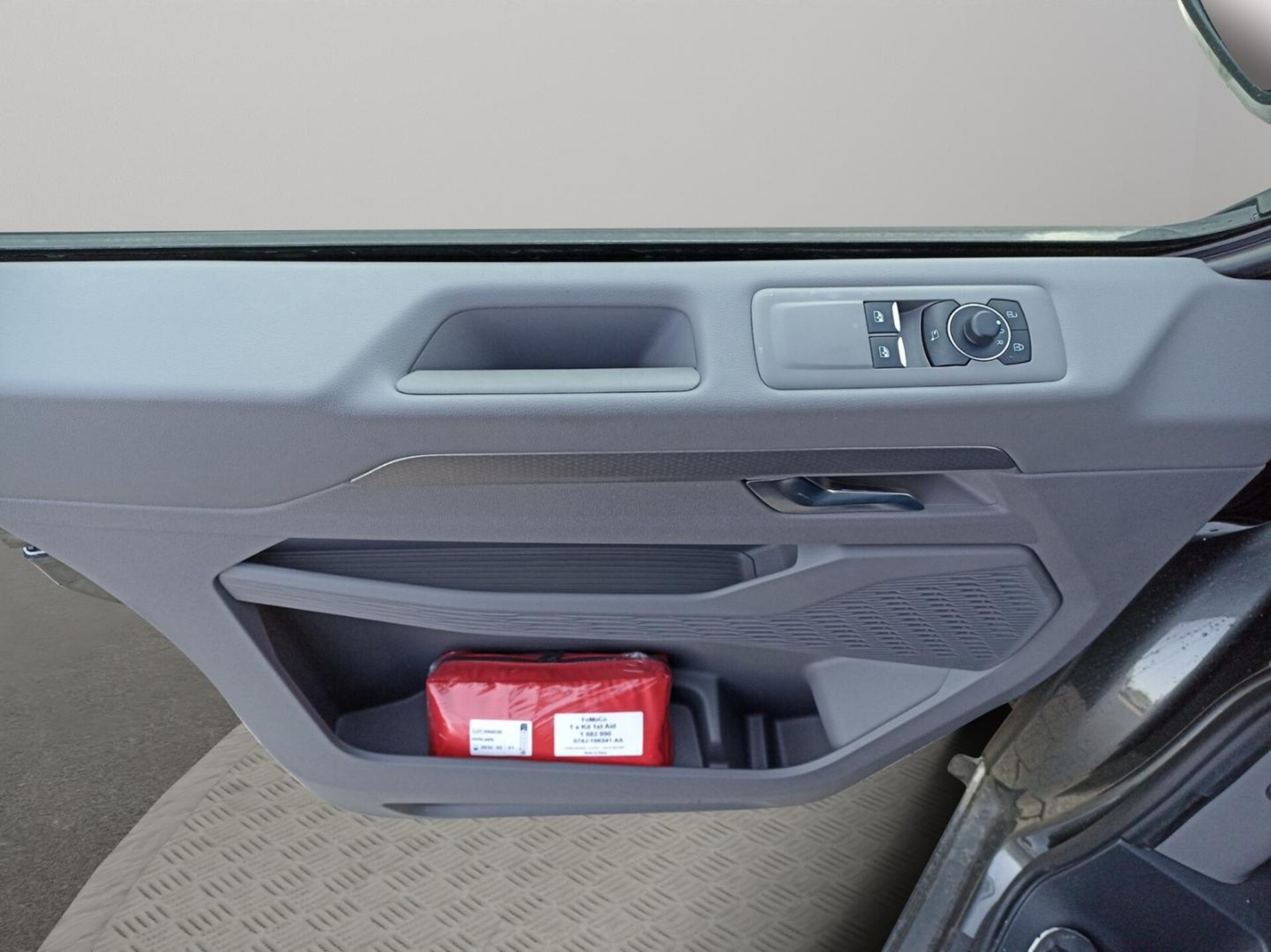 Volkswagen e-Caravelle Style