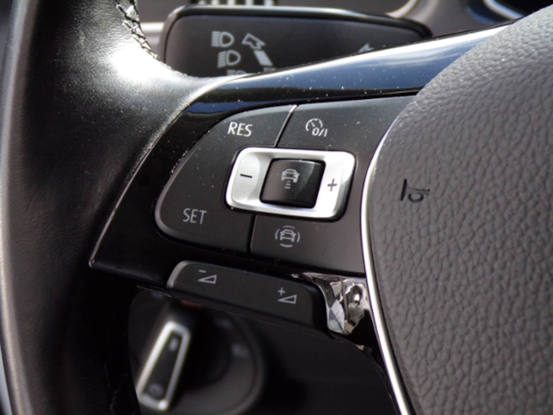 Volkswagen T-Roc IQ.DRIVE