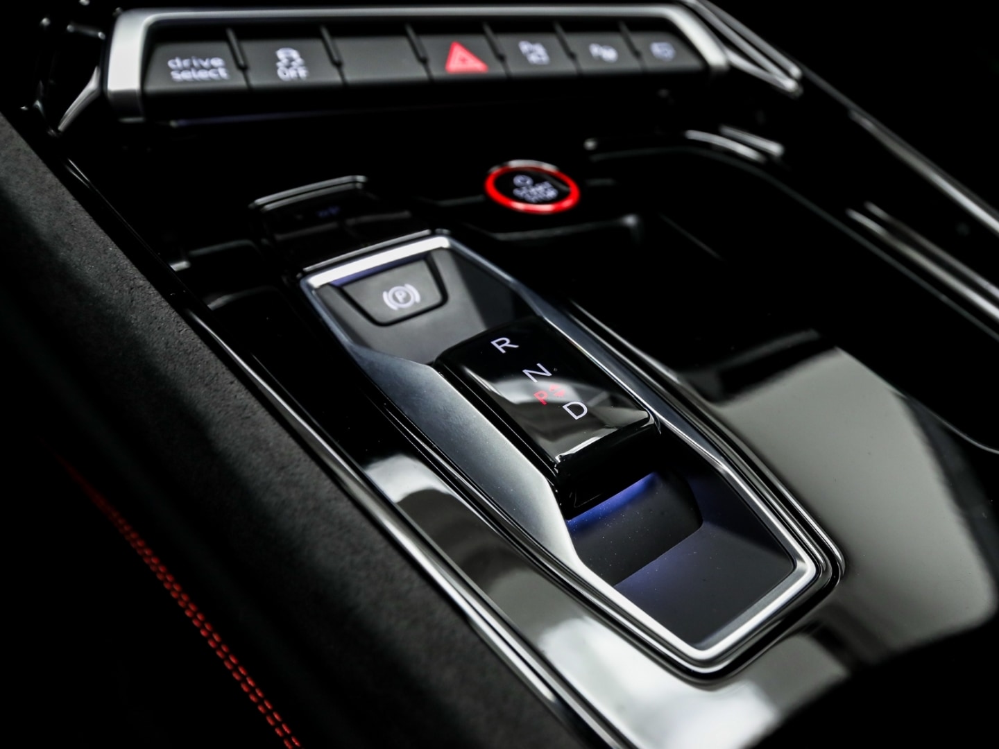 Bild über Audi RS e-tron GT e-tron quattro - für weitere Informationen kontaktieren Sie den Audi Partner