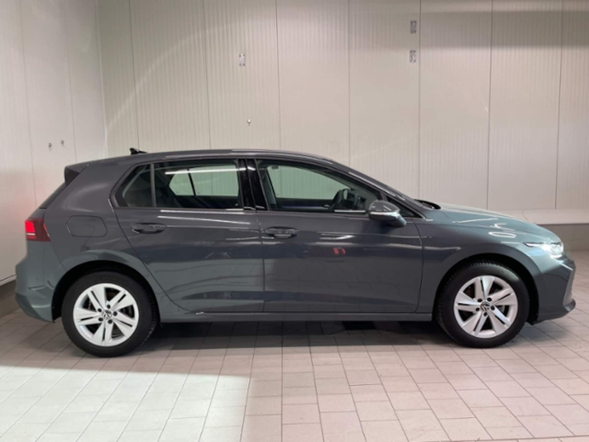 Volkswagen Golf Life