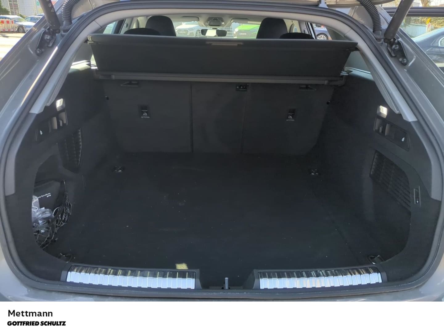 Bild über Audi A5 Avant TDI 150 kW S tronic - für weitere Informationen kontaktieren Sie den Audi Partner