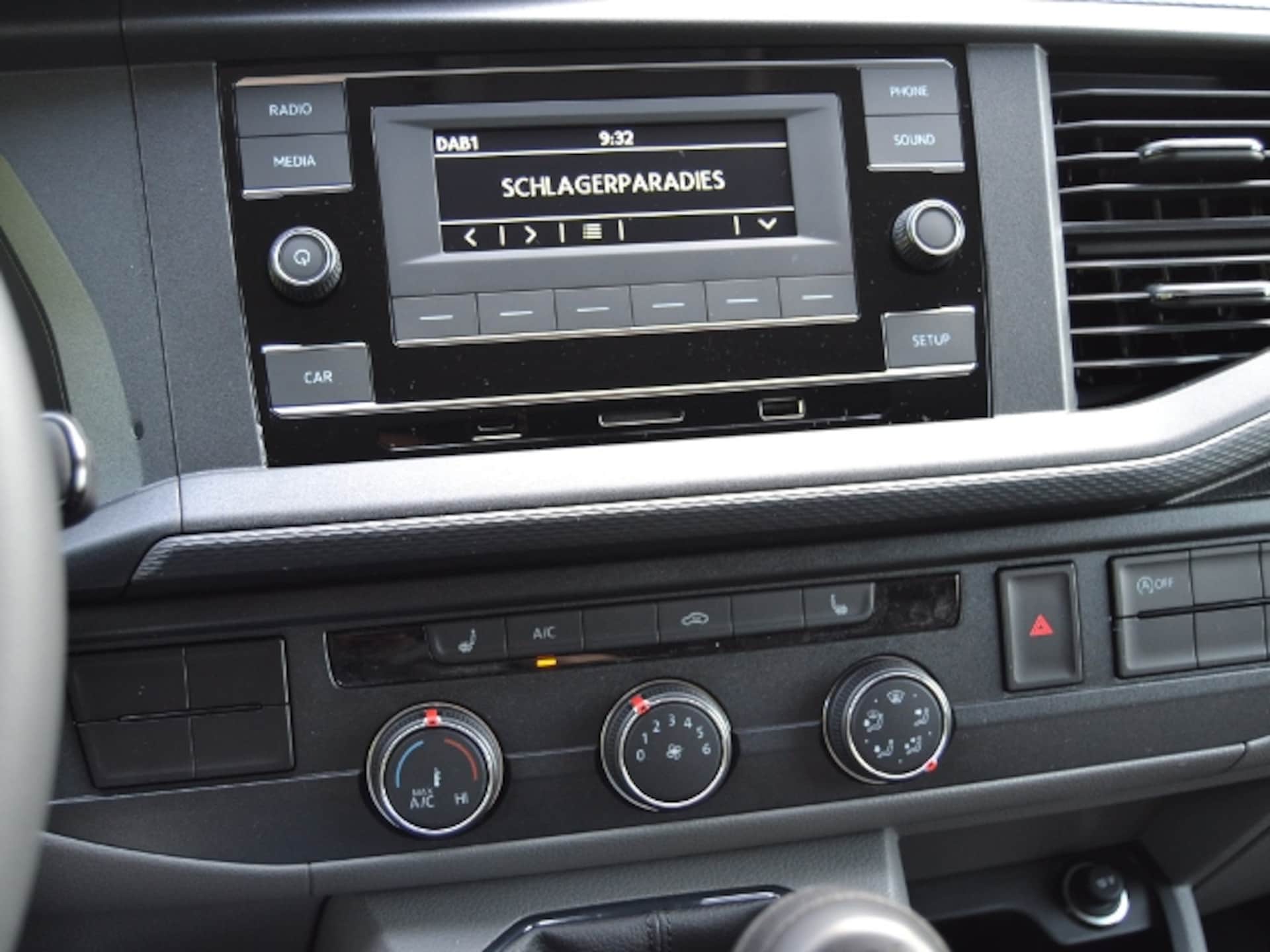 Volkswagen T6.1 Transporter Kasten langer Radstand
