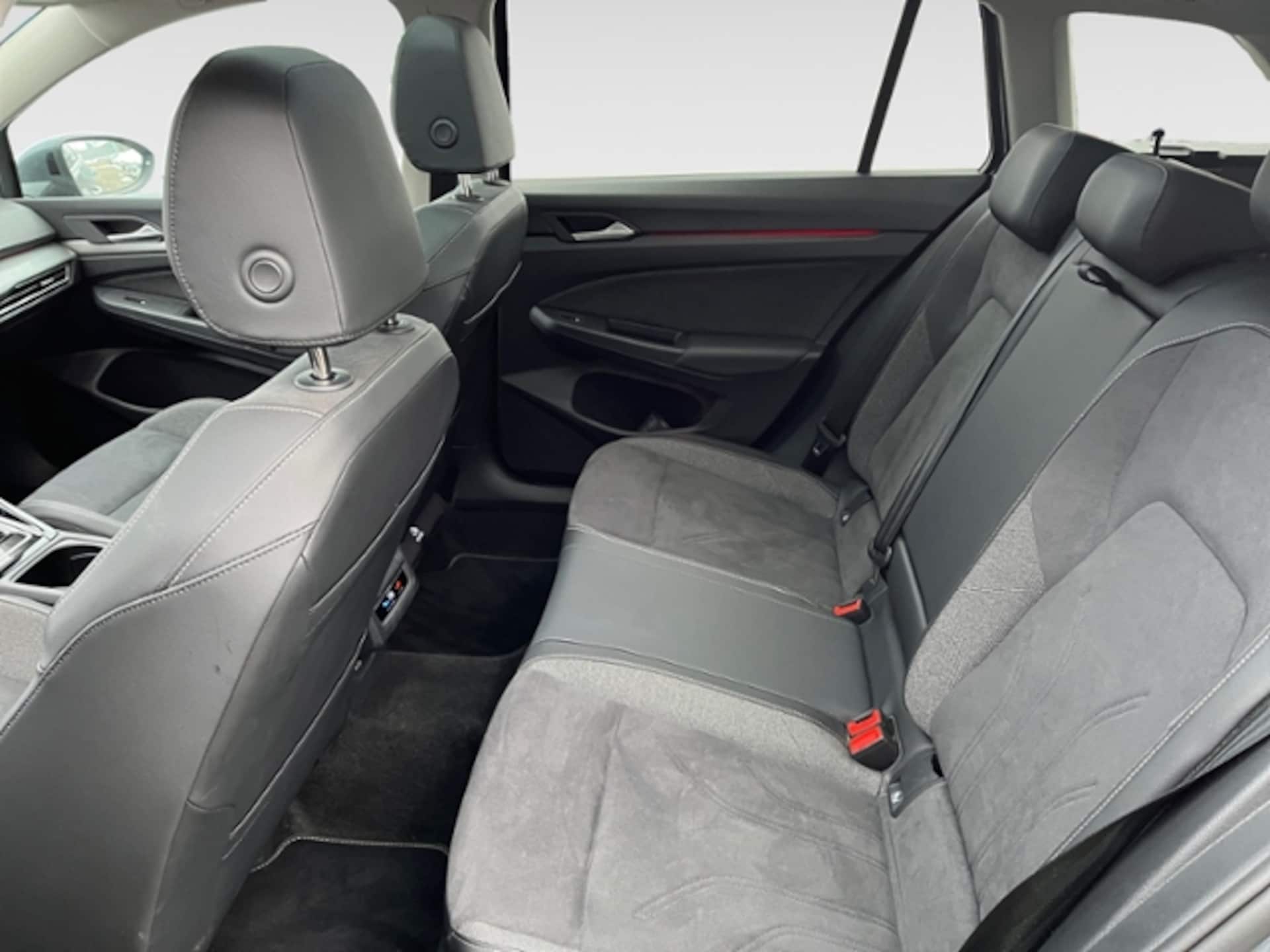 Volkswagen Golf Variant Style