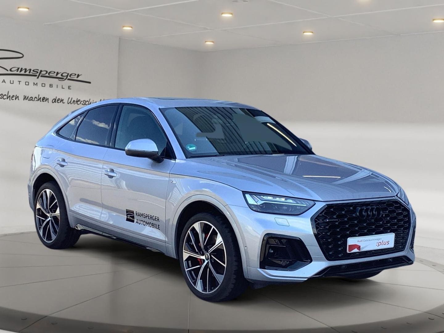 Bild über Audi Q5 Sportback 40 TDI quattro S tronic - für weitere Informationen kontaktieren Sie den Audi Partner