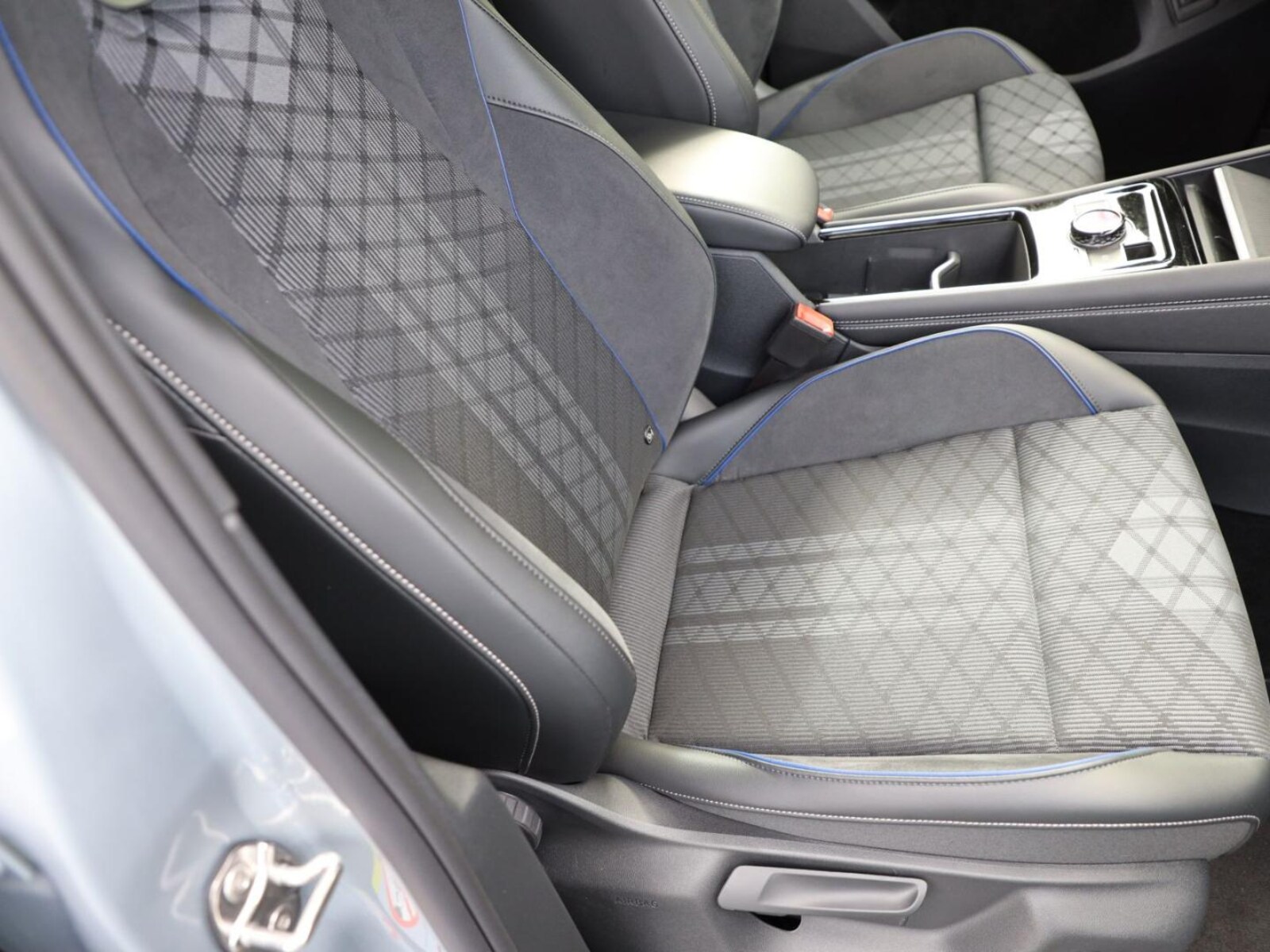 Volkswagen Tiguan – Bild 27