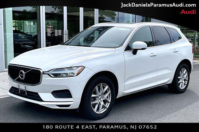 2020 Volvo XC60 T5 Momentum AWD's photo