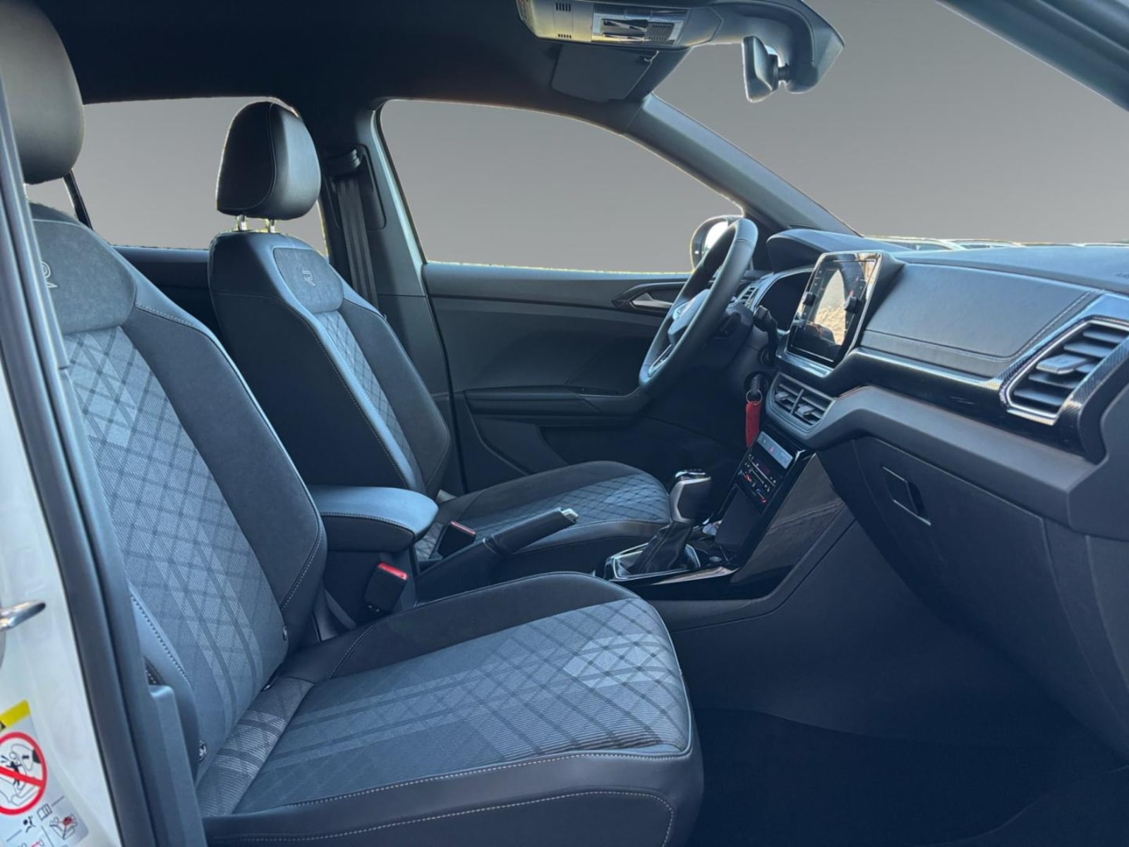 Volkswagen T-Cross – Bild 11