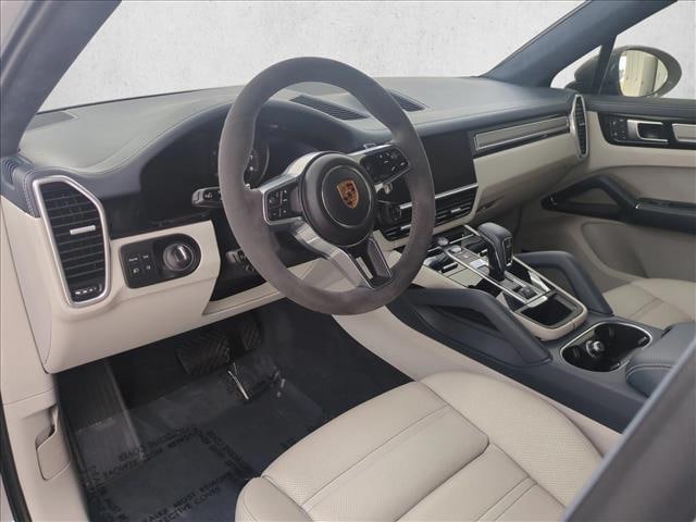 2023 Porsche Cayenne Hybrid
