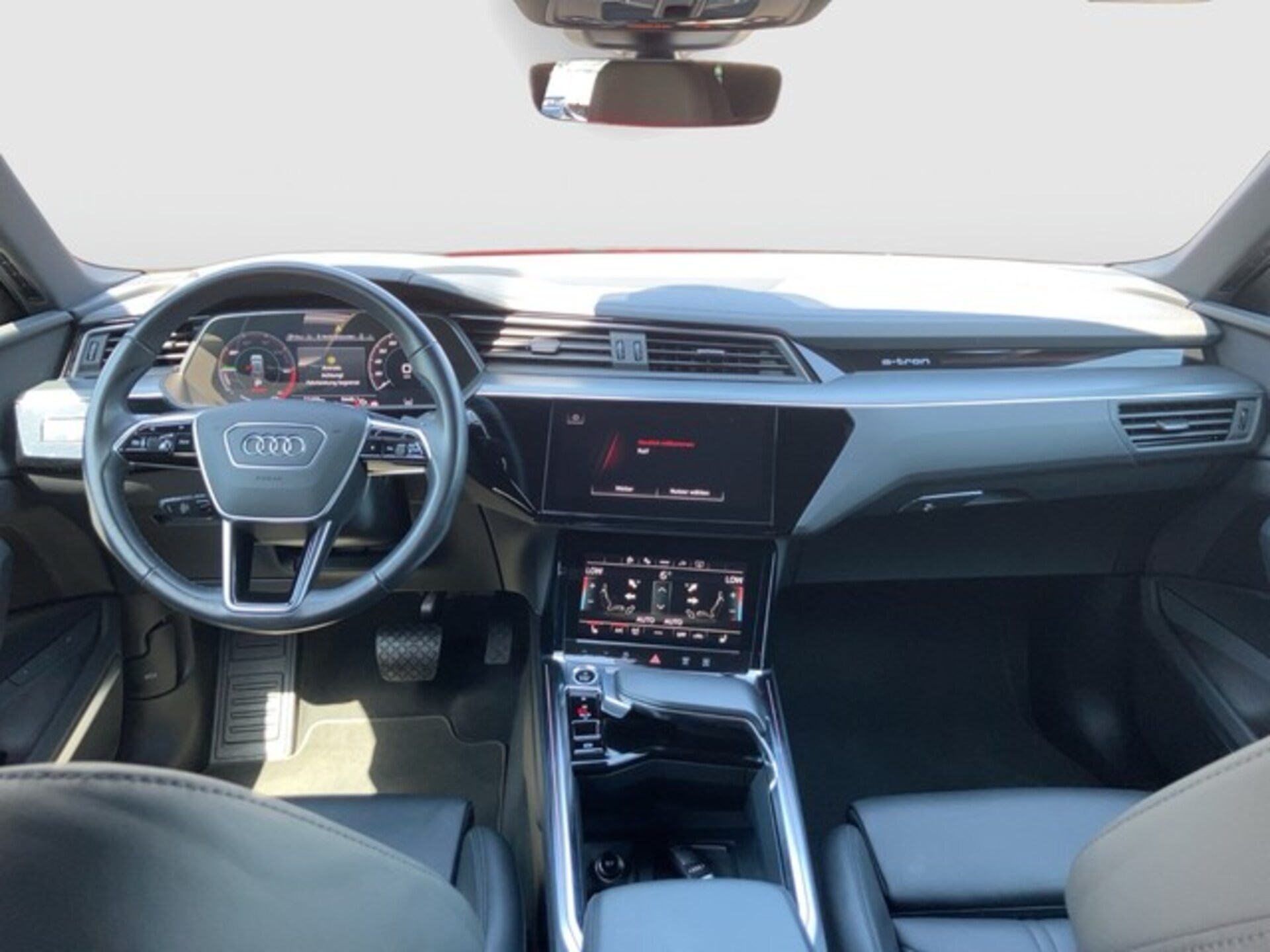 Audi e-tron advanced