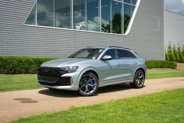 2026 Audi RS Q8 SUV performance