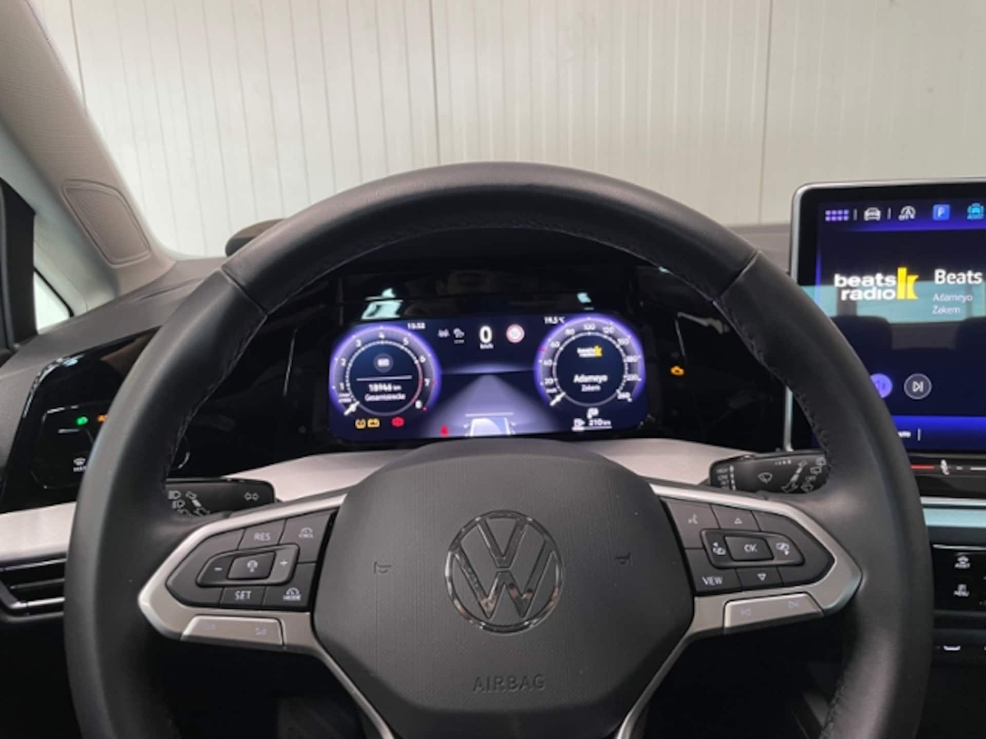 Volkswagen Golf Life