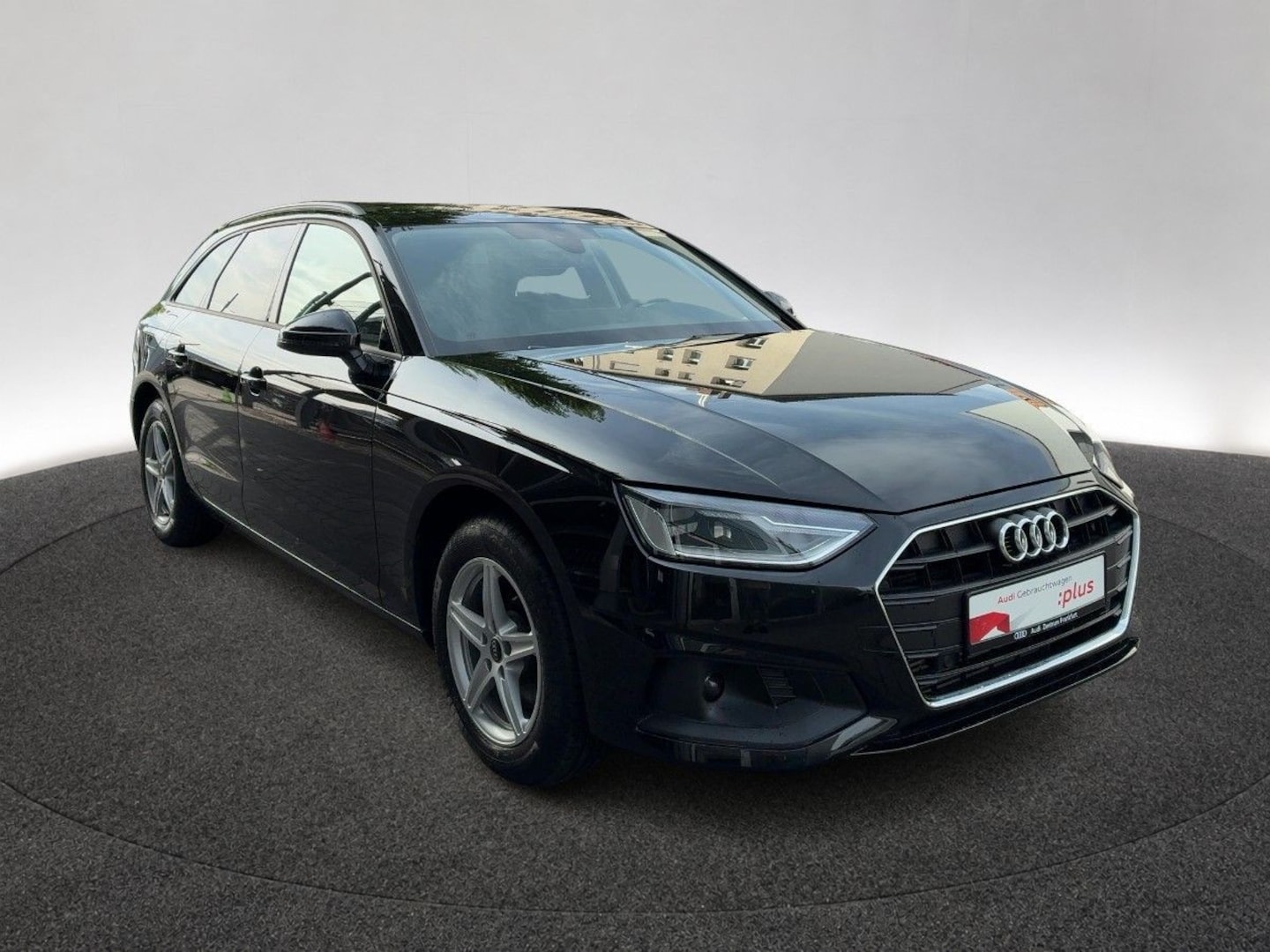 Bild über Audi A4 Avant 35 TFSI S tronic - für weitere Informationen kontaktieren Sie den Audi Partner