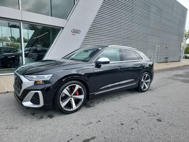 Photo of 2024 Audi SQ8