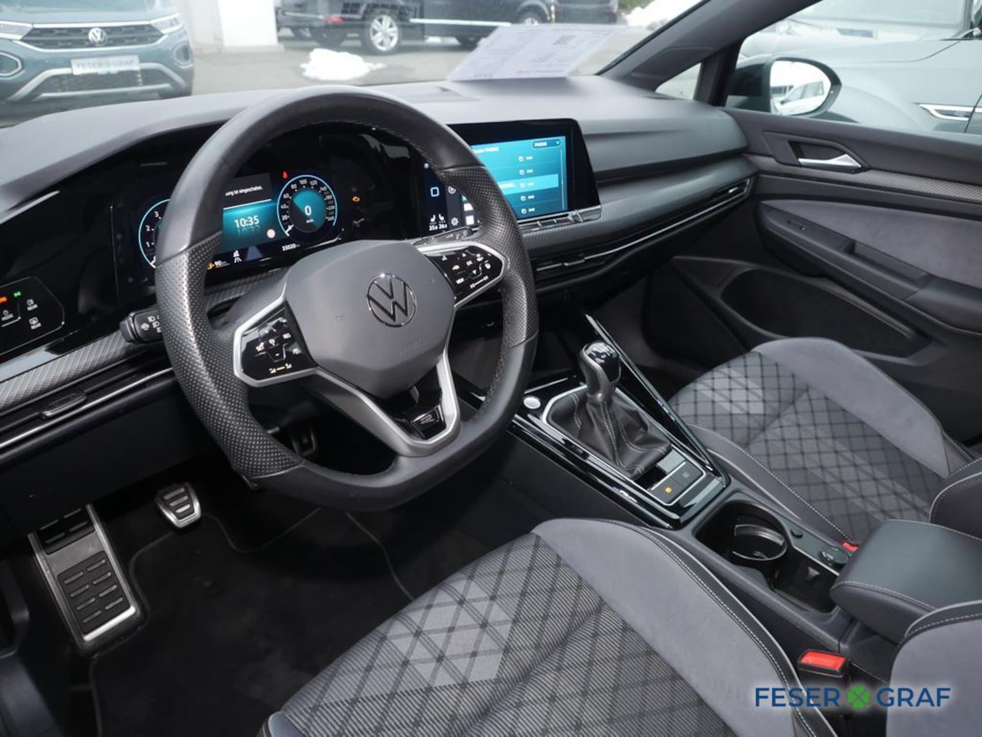 Volkswagen Golf R-Line