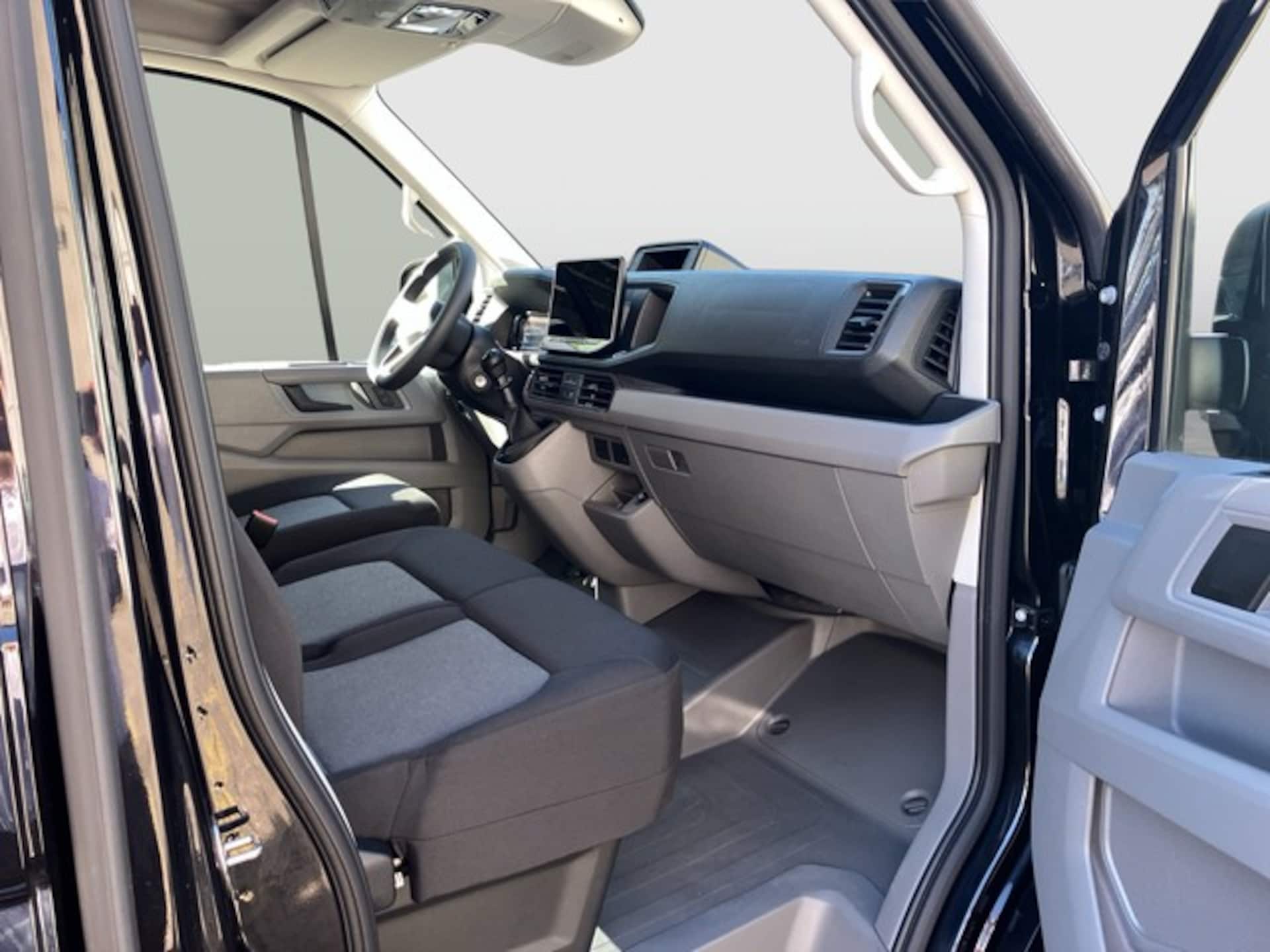 Volkswagen Crafter Kasten langer Radstand