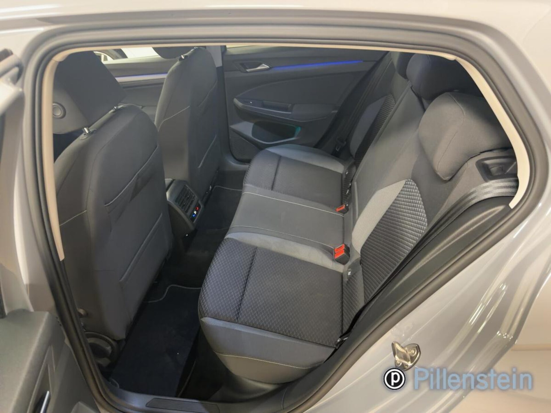 Volkswagen Golf Active