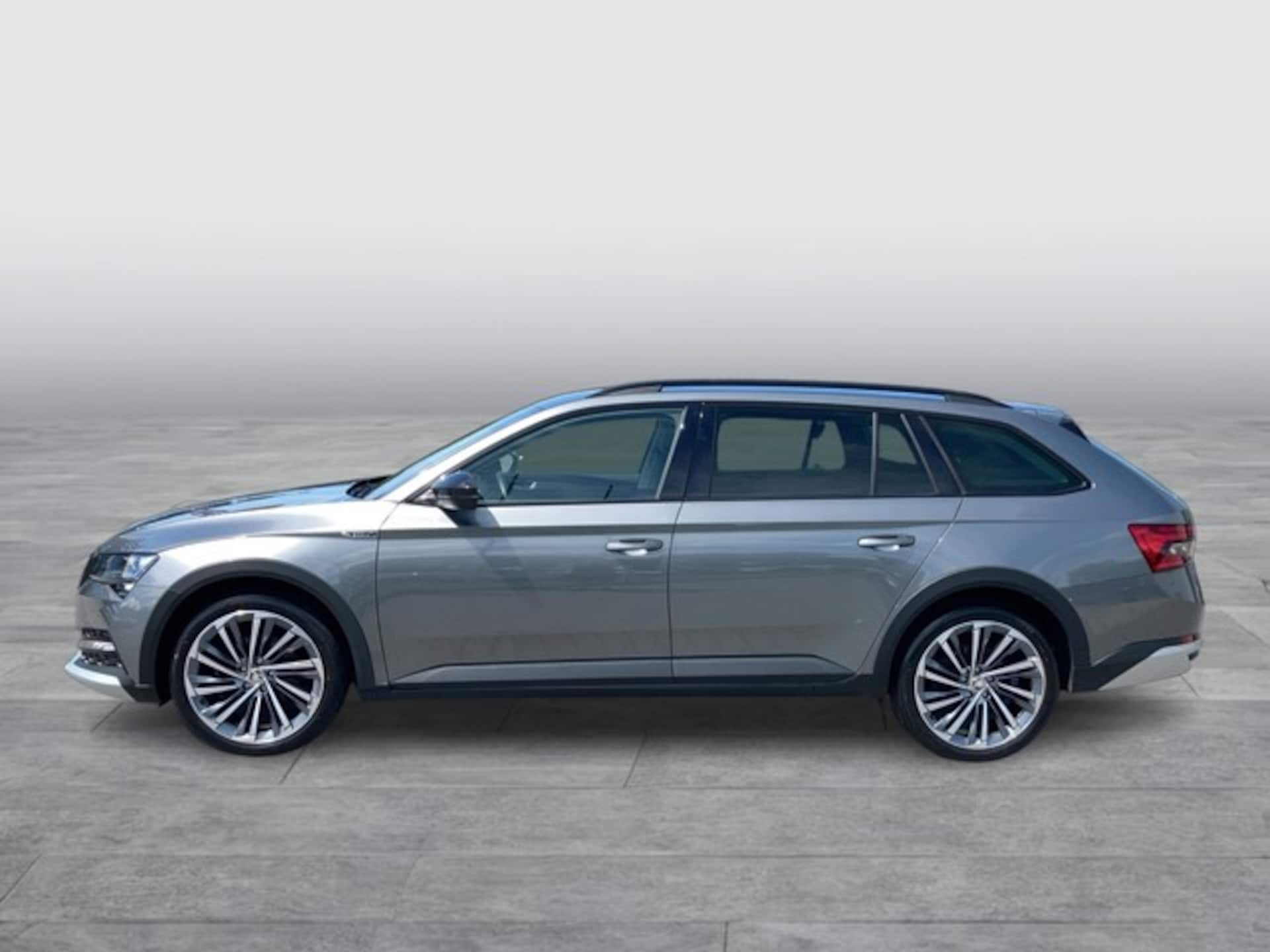 Skoda Superb Combi Scout