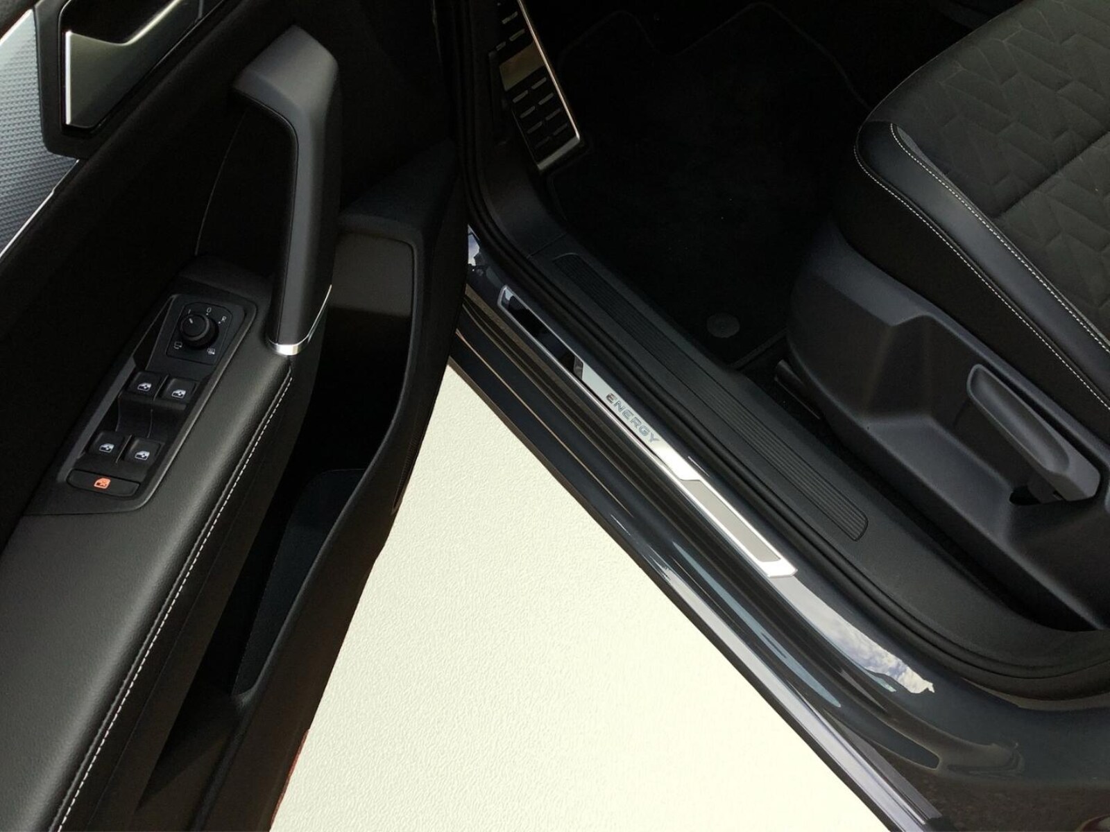 Volkswagen Touran – Bild 11