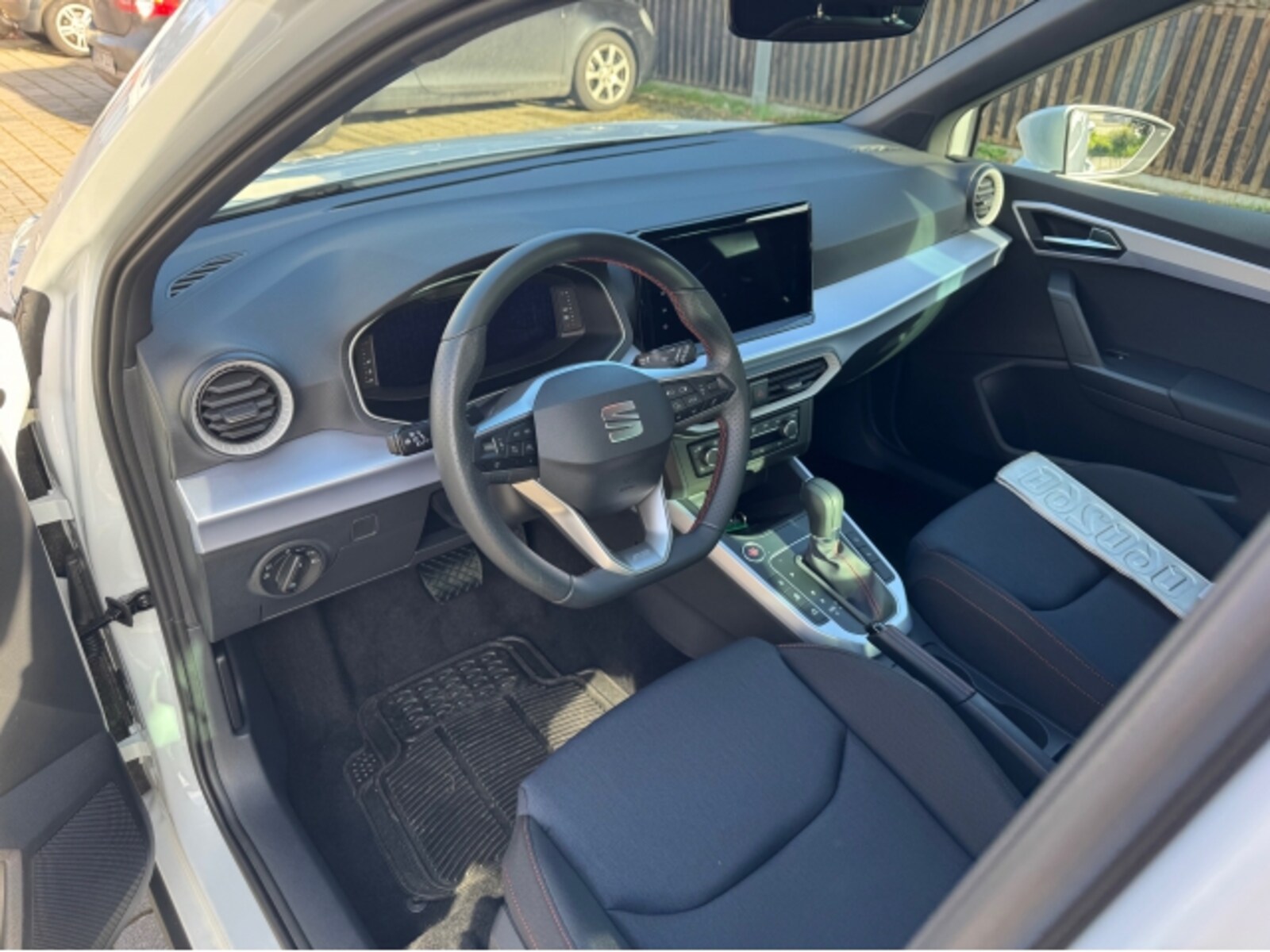 SEAT Arona – Bild 9