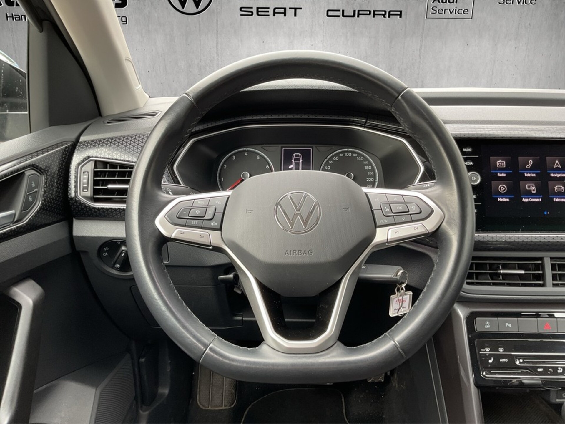 Volkswagen T-Cross Style