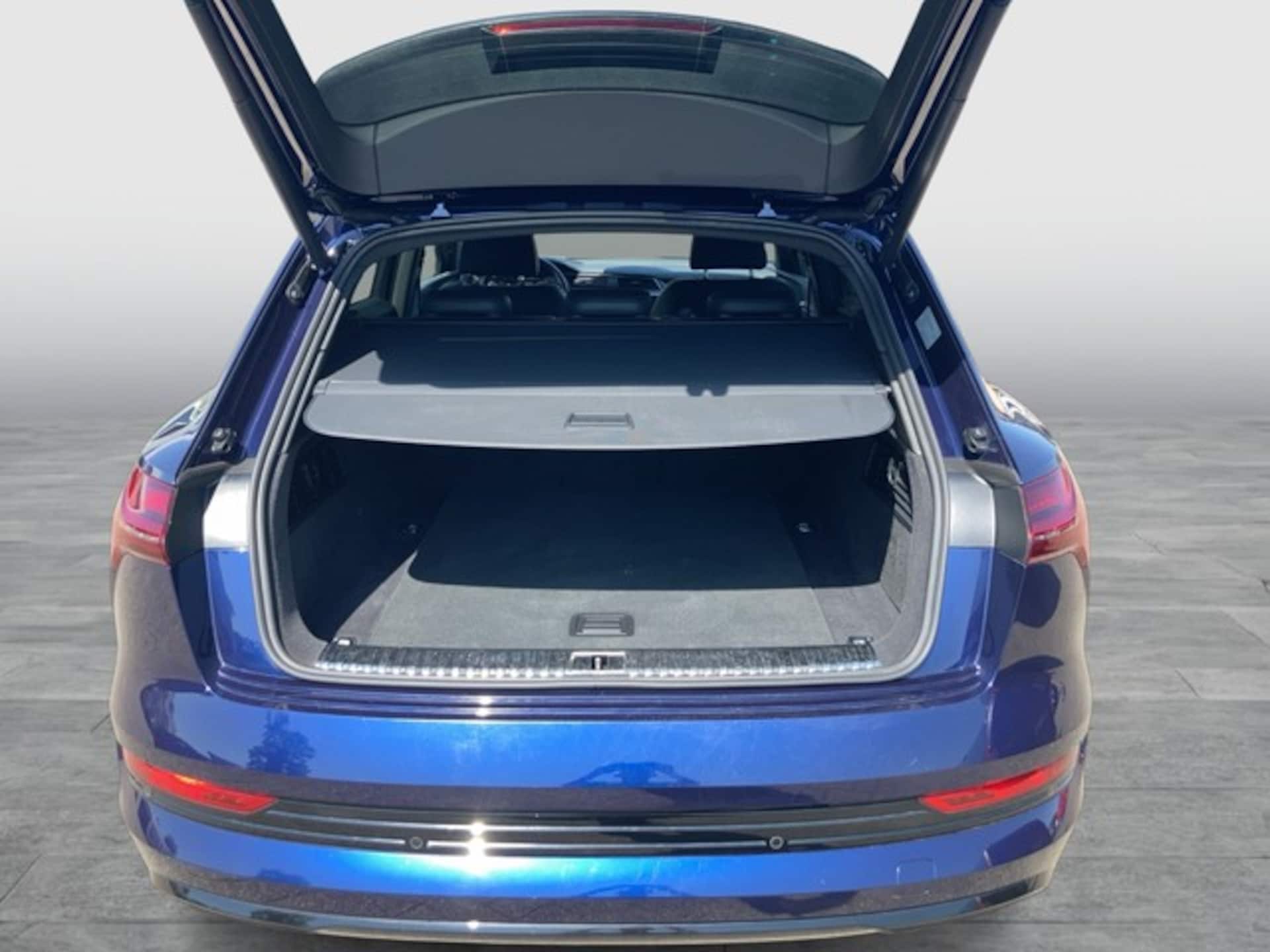 Audi e-tron advanced
