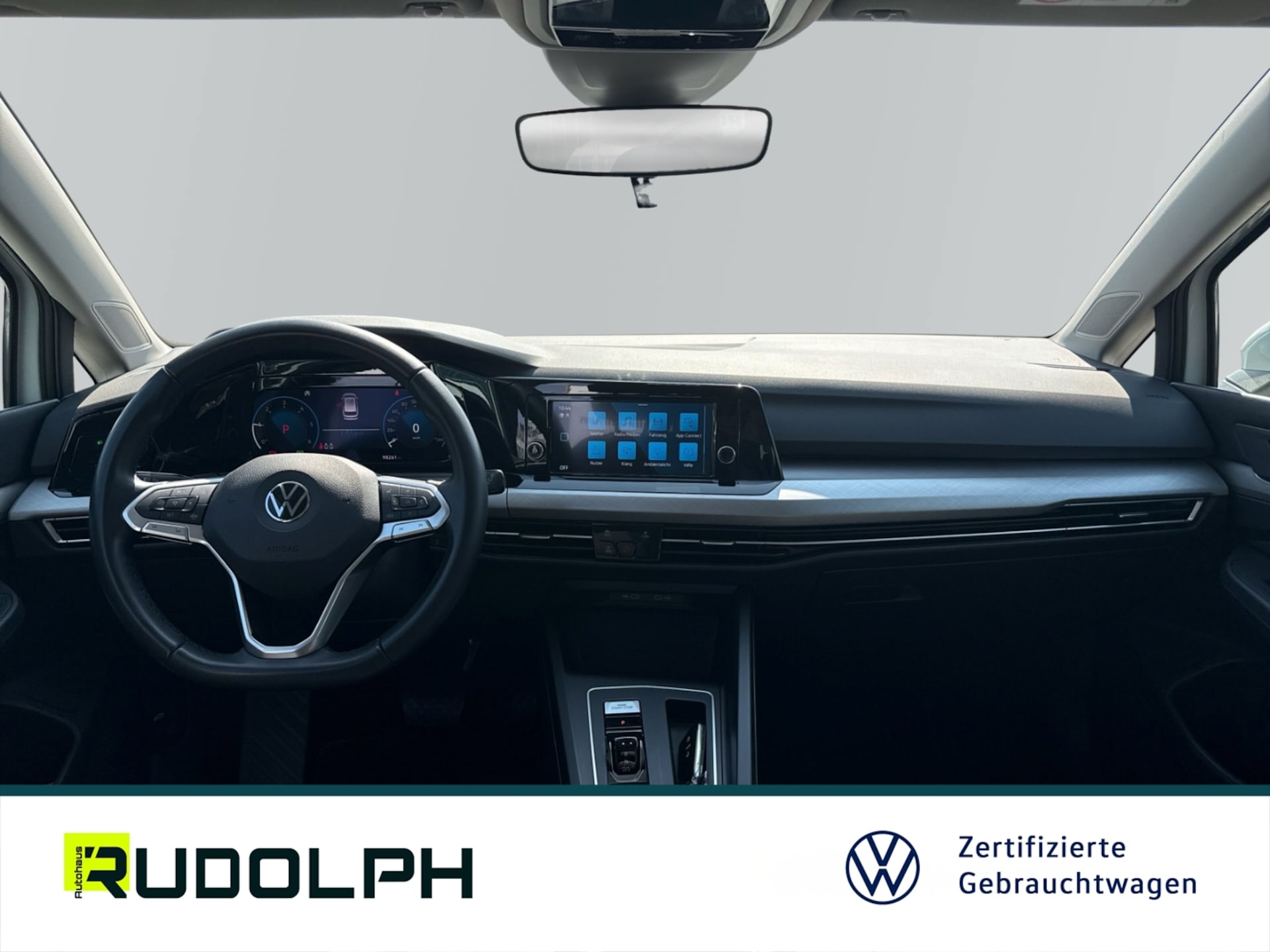 Volkswagen Golf Variant Life