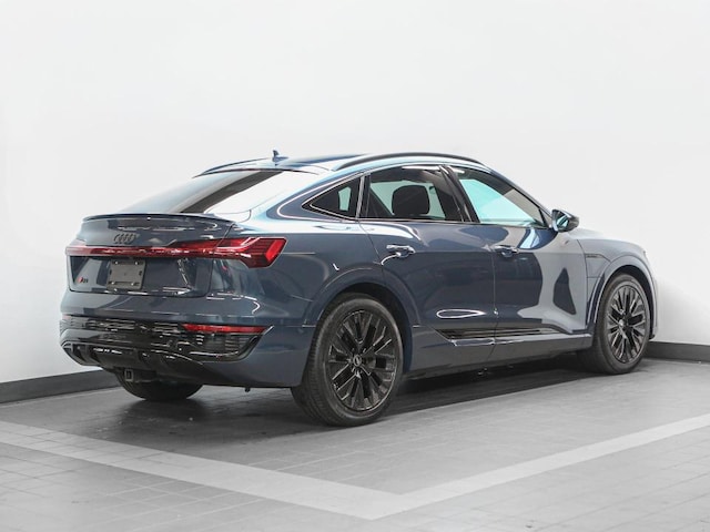2024 Audi Q8 Sportback e-tron