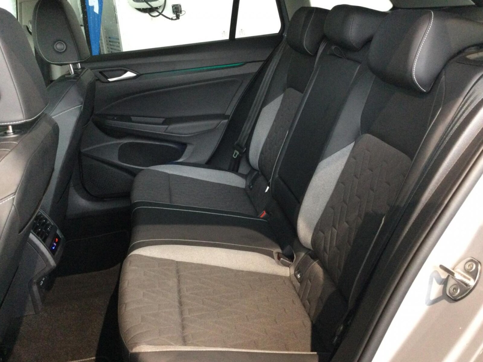 Volkswagen Golf Variant – Bild 10
