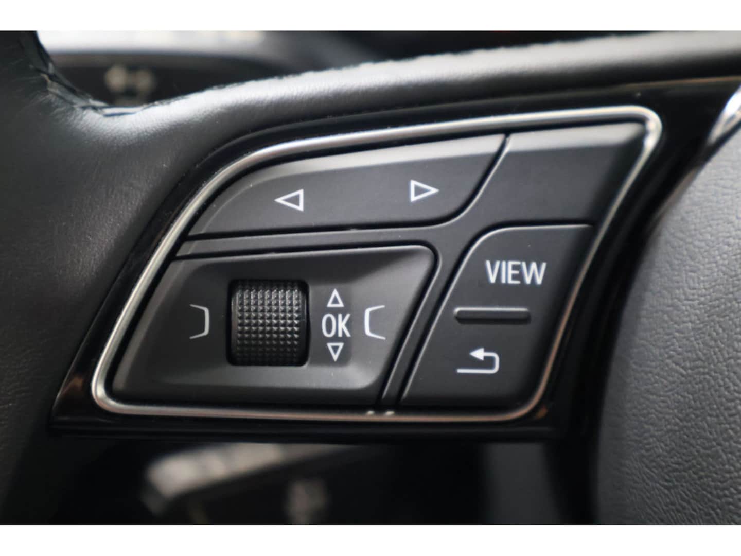 Bild über Audi Q2 S line 35 TDI S tronic - für weitere Informationen kontaktieren Sie den Audi Partner