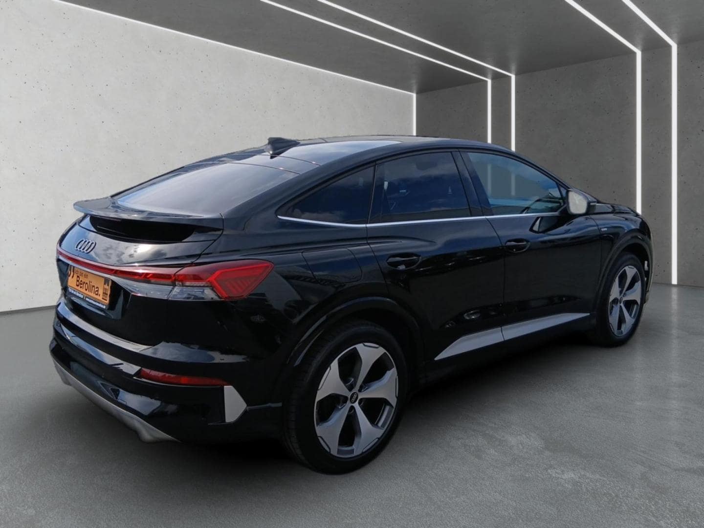Bild über Audi Q4 Sportback e-tron e-tron performance 210 kW - für weitere Informationen kontaktieren Sie den Audi Partner