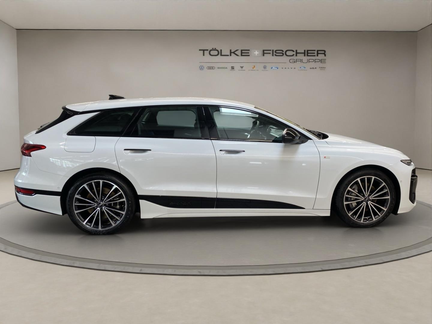 Bild über Audi A6 Avant e-tron e-tron quattro - für weitere Informationen kontaktieren Sie den Audi Partner