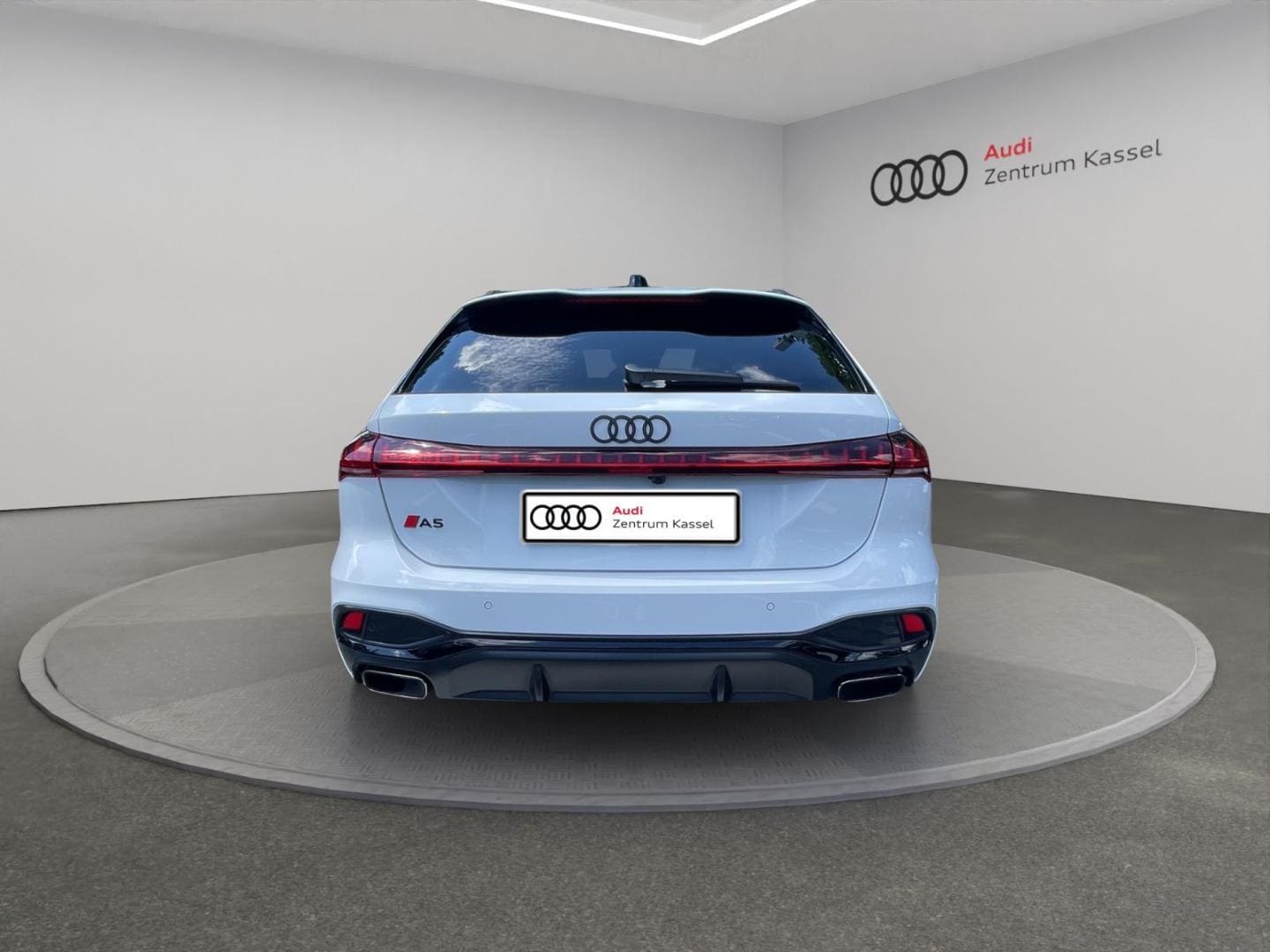 Bild über Audi A5 Avant TFSI S tronic - für weitere Informationen kontaktieren Sie den Audi Partner