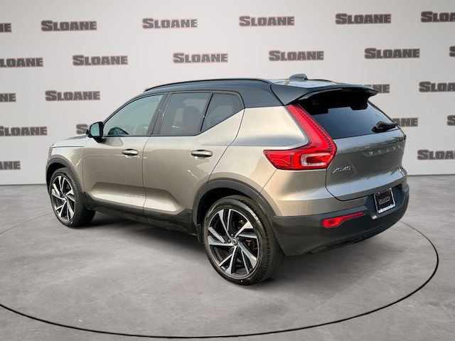 2022 Volvo XC40
