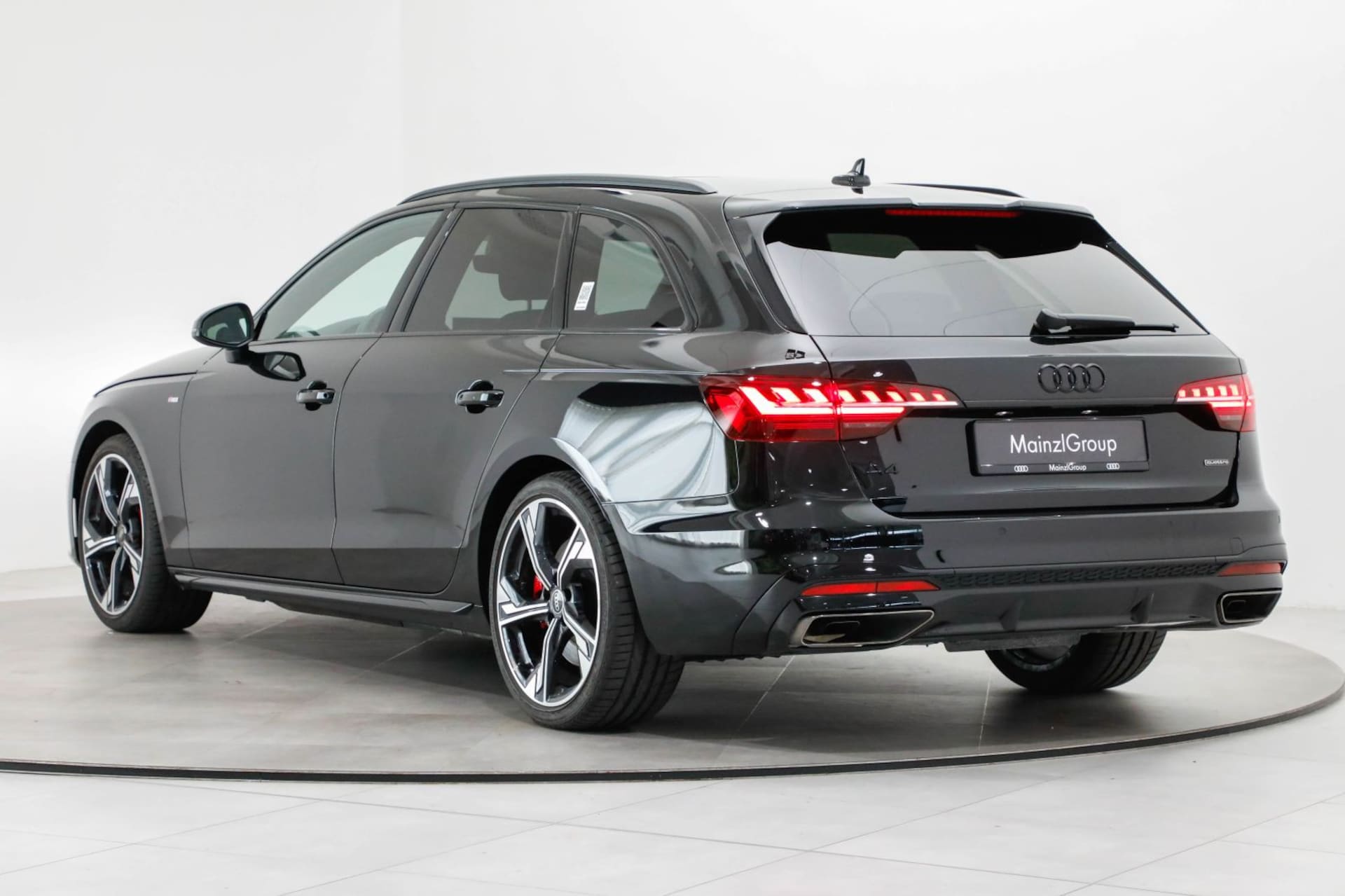 Audi A4 Avant S line