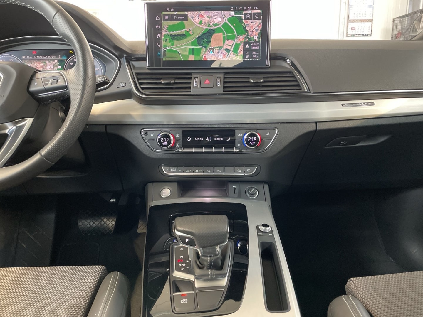 Bild über Audi Q5 TFSI e advanced 50 TFSI e quattro S tronic - für weitere Informationen kontaktieren Sie den Audi Partner