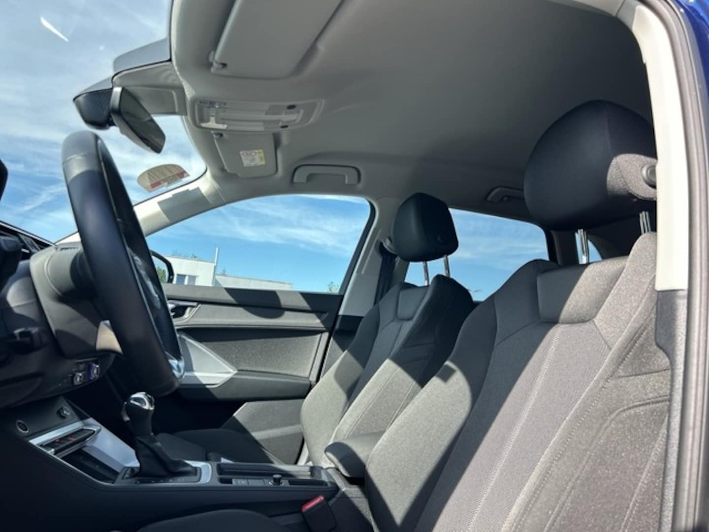 Bild über Audi Q3 advanced 35 TFSI S tronic - für weitere Informationen kontaktieren Sie den Audi Partner