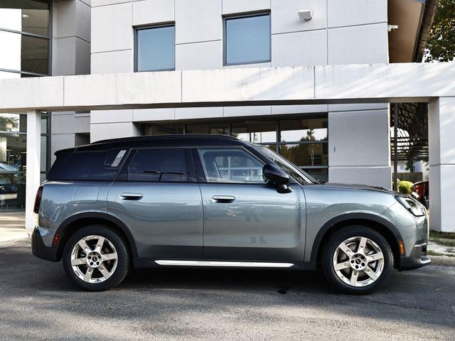 2025 MINI Countryman