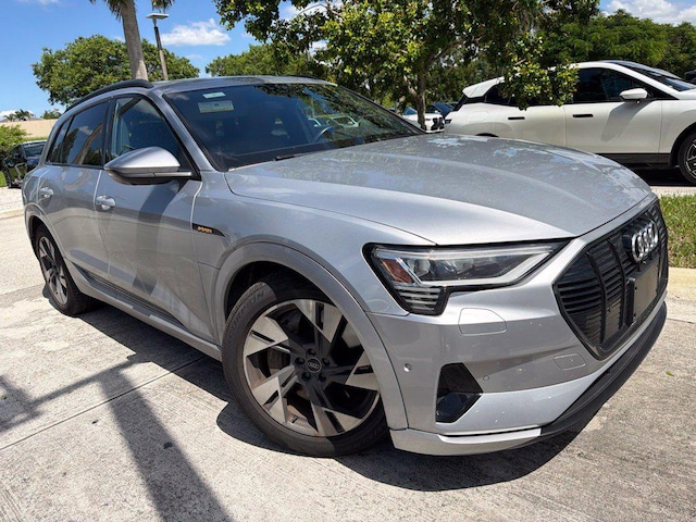 2022 Audi e-tron