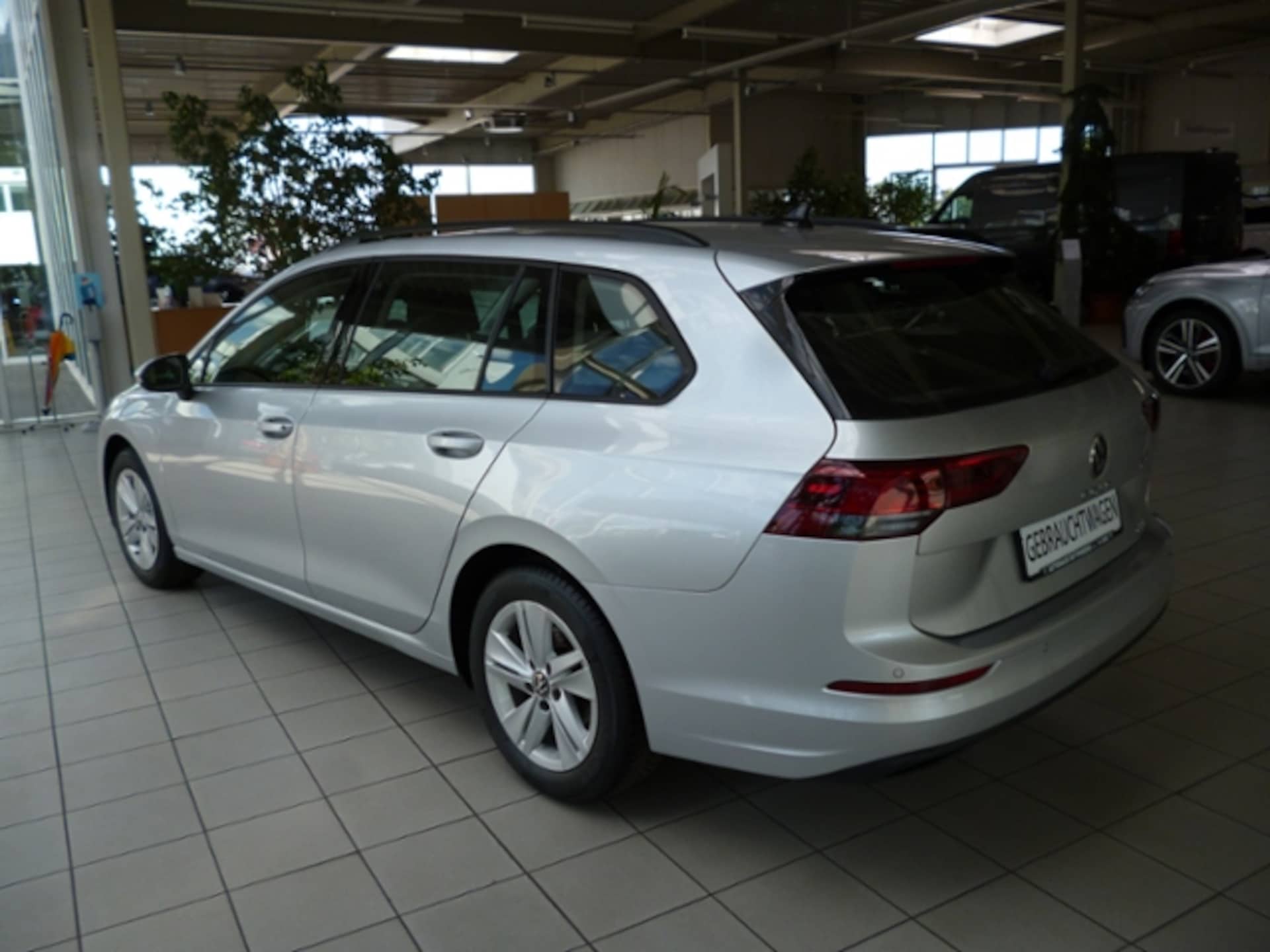 Volkswagen Golf Variant Life