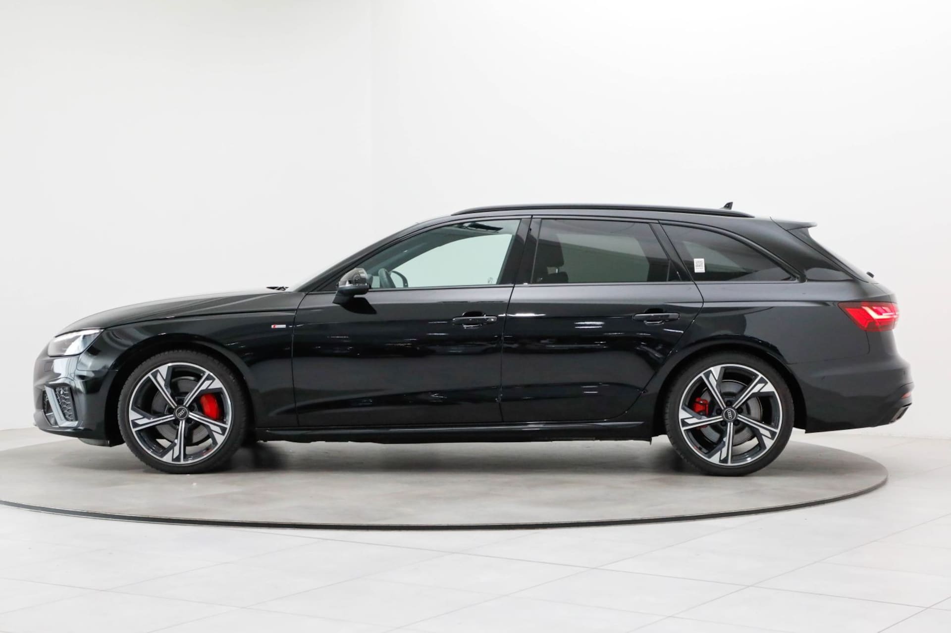 Audi A4 Avant S line
