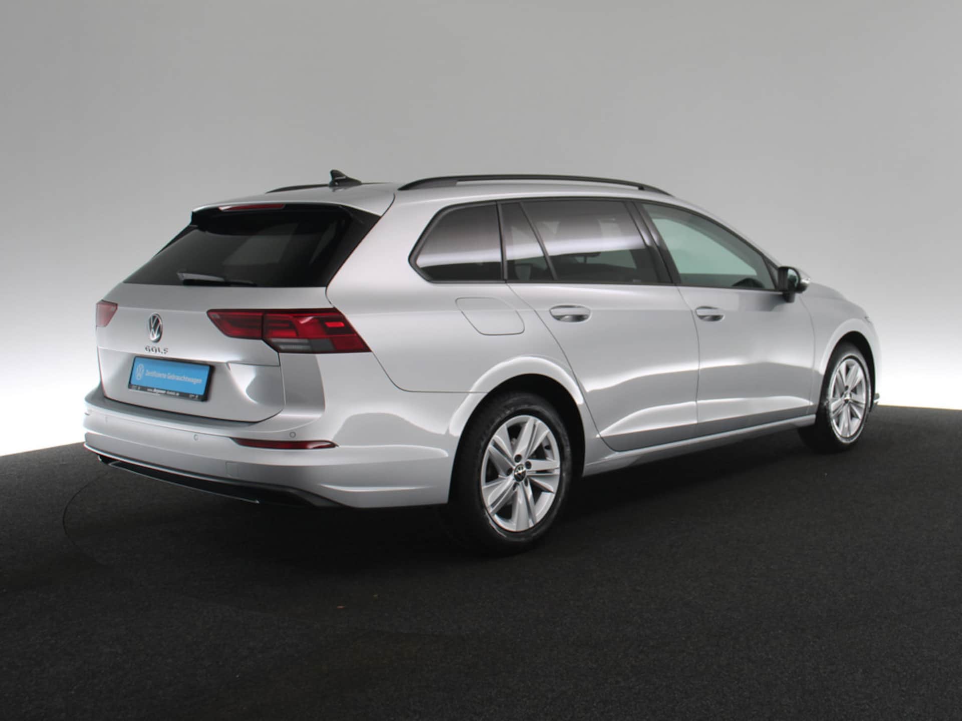 Volkswagen Golf Variant Life