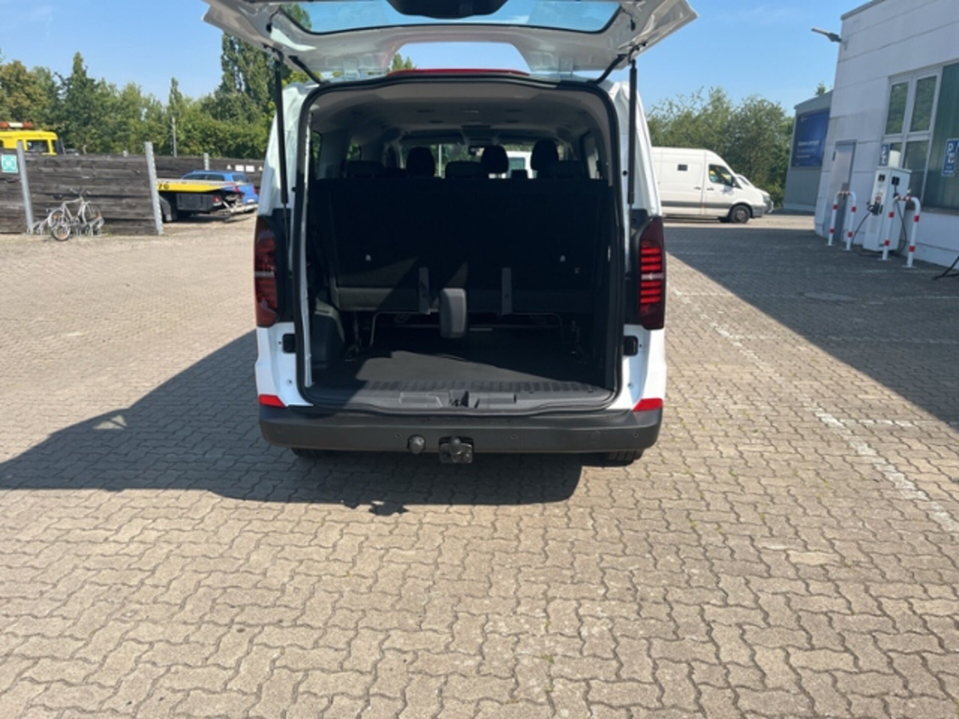 Volkswagen Transporter Kombi kurzer Radstand