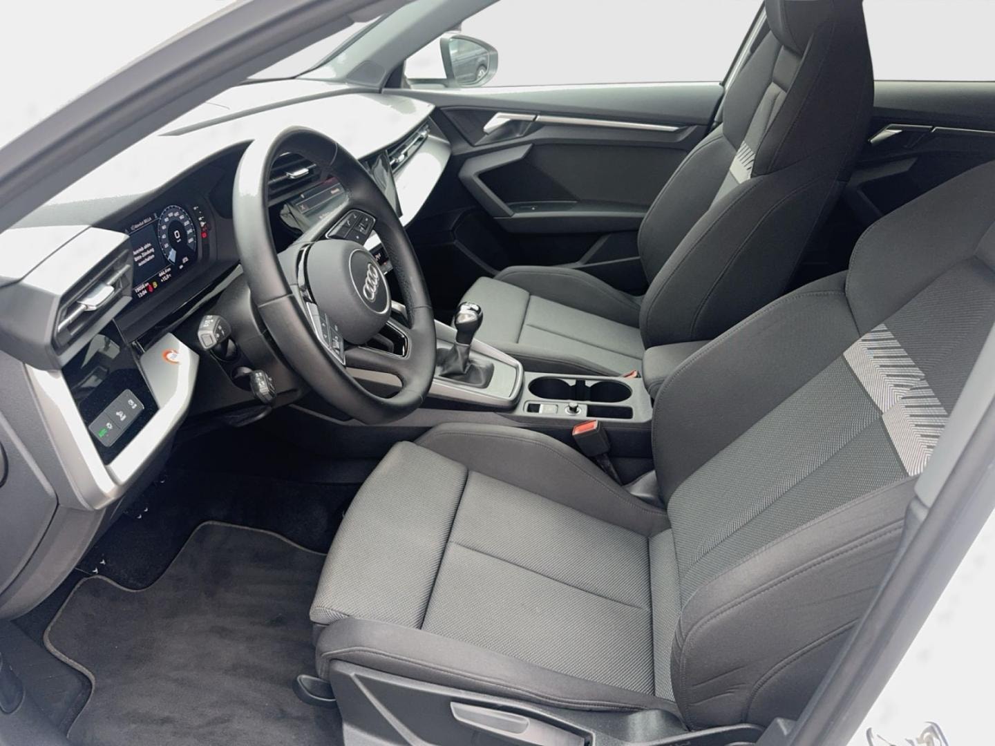 Bild über Audi A3 Sportback S line 30 TFSI Schaltgetriebe - für weitere Informationen kontaktieren Sie den Audi Partner