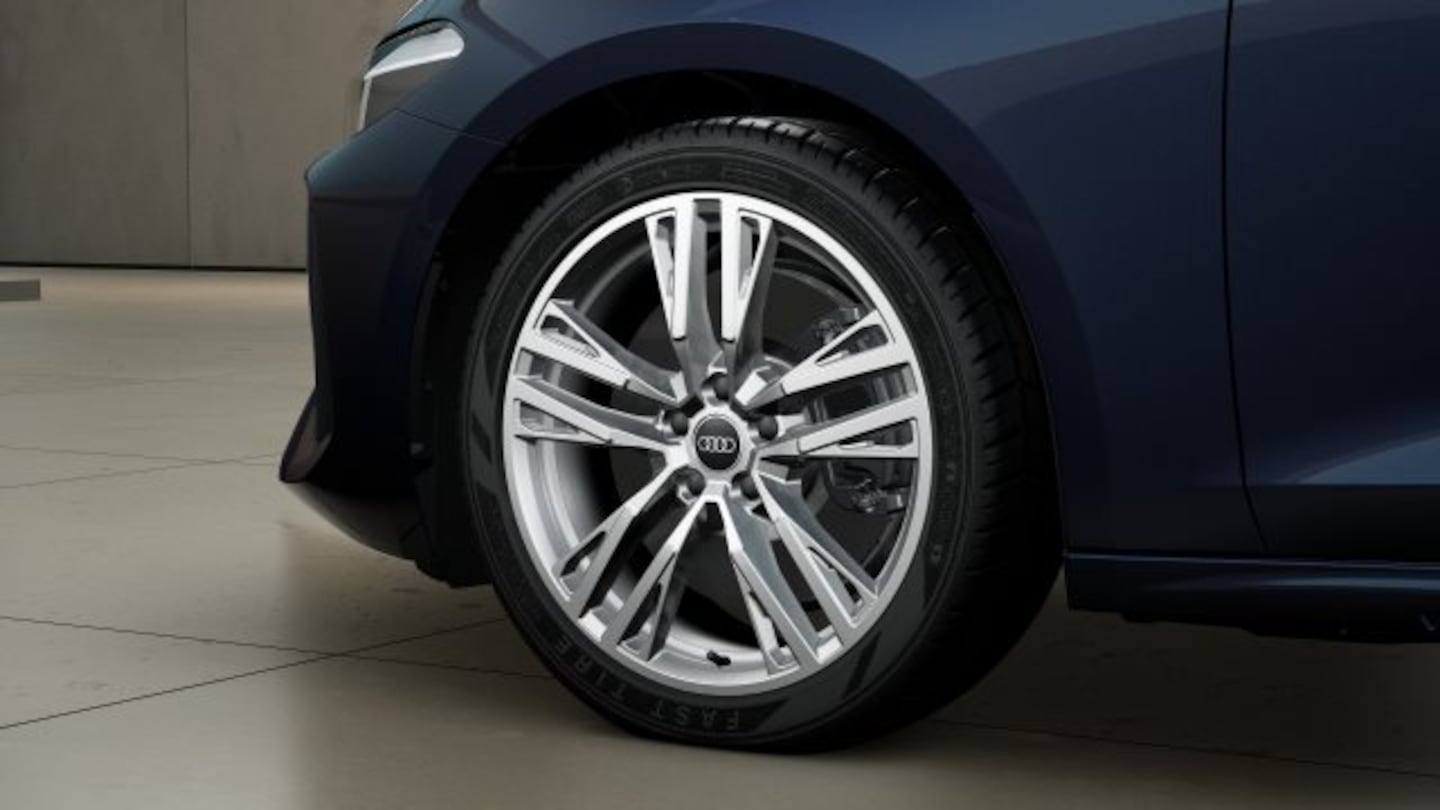 Bild über Audi A5 Avant e-hybrid e-hybrid quattro 220 kW S tronic - für weitere Informationen kontaktieren Sie den Audi Partner