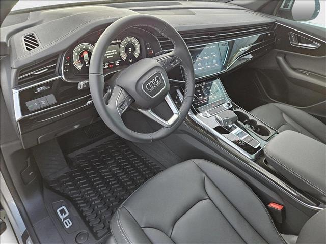 2025 Audi Q8