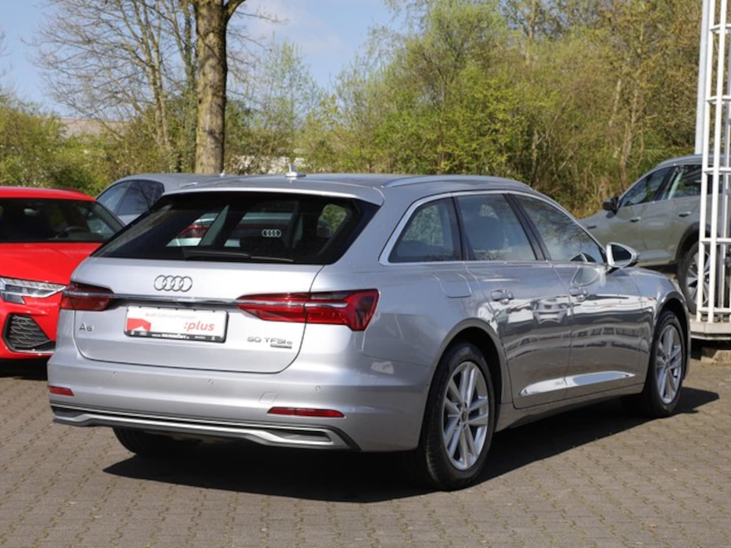 Bild über Audi A6 Avant TFSI e advanced 50 TFSI e quattro S tronic - für weitere Informationen kontaktieren Sie den Audi Partner